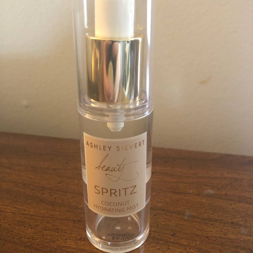 ashley sievert beauty hydrating mist